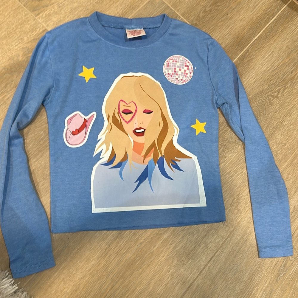 Taylor Swift Long Sleeve Tee. Girls size 4